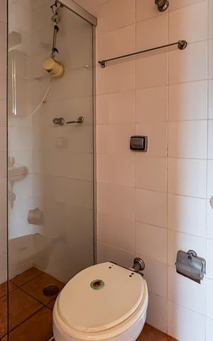 Casa à venda com 550m², 4 quartos e 6 vagas