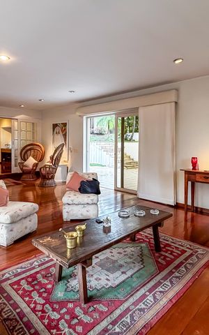 Casa à venda com 550m², 4 quartos e 6 vagas
