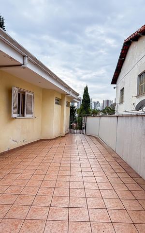 Casa à venda com 550m², 4 quartos e 6 vagas