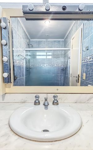 Casa à venda com 550m², 4 quartos e 6 vagas
