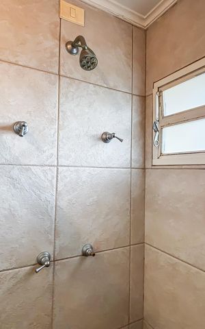 Casa à venda com 550m², 4 quartos e 6 vagas
