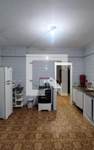 Casa à venda com 232m², 6 quartos e 2 vagas