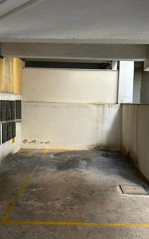 Apartamento para alugar com 72m², 2 quartos e 1 vaga Apartamento para alugar com 72m², 2 quartos e 1 vagaGaragem
