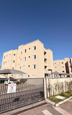 Apartamento para alugar com 54m², 2 quartos e 1 vagaFachada