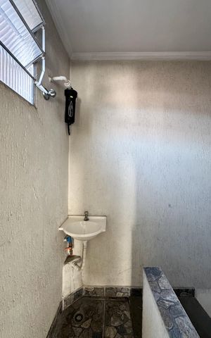 Casa para alugar com 200m², 3 quartos e 2 vagas Casa para alugar com 200m², 3 quartos e 2 vagasÁrea de Serviço