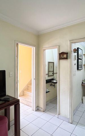 Casa para alugar com 200m², 3 quartos e 2 vagas Casa para alugar com 200m², 3 quartos e 2 vagasSala