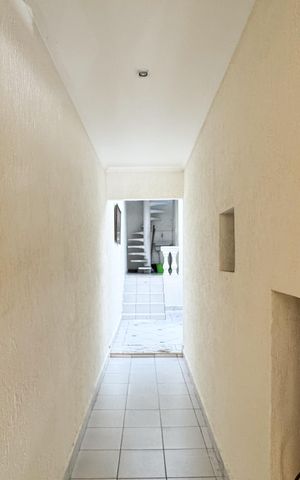 Casa para alugar com 200m², 3 quartos e 2 vagas Casa para alugar com 200m², 3 quartos e 2 vagasEntrada