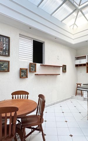 Casa para alugar com 200m², 3 quartos e 2 vagas Casa para alugar com 200m², 3 quartos e 2 vagasCozinha e churrasqueira