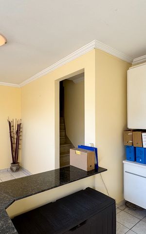 Casa para alugar com 200m², 3 quartos e 2 vagas Casa para alugar com 200m², 3 quartos e 2 vagasSala 2