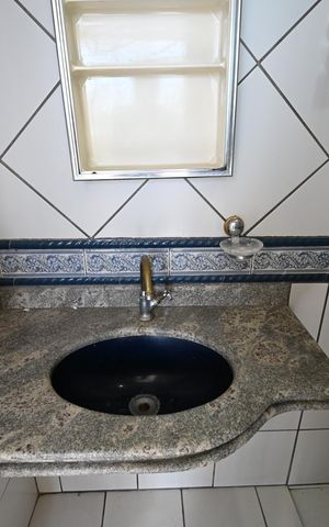 Apartamento à venda com 133m², 3 quartos e sem vaga Apartamento à venda com 133m², 3 quartos e sem vagaBanheiro da suíte