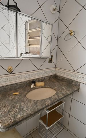 Apartamento à venda com 133m², 3 quartos e sem vaga Apartamento à venda com 133m², 3 quartos e sem vagaBanheiro social