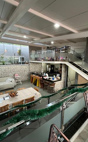 Casa de condomínio à venda com 310m², 4 quartos e 2 vagas
