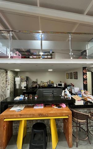 Casa de condomínio à venda com 310m², 4 quartos e 2 vagas Casa de condomínio à venda com 310m², 4 quartos e 2 vagasCozinha