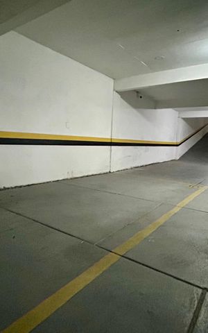 Apartamento para alugar com 76m², 2 quartos e 1 vaga Apartamento para alugar com 76m², 2 quartos e 1 vagaGaragem