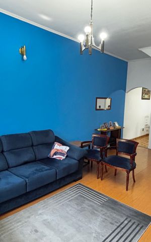 Casa à venda com 144m², 3 quartos e 2 vagas Casa à venda com 144m², 3 quartos e 2 vagasSala