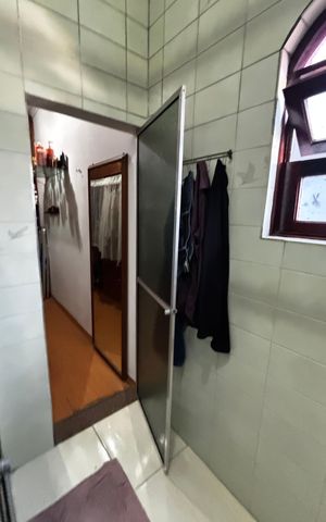 Casa à venda com 144m², 3 quartos e 2 vagas Casa à venda com 144m², 3 quartos e 2 vagasBanheiro da Suíte