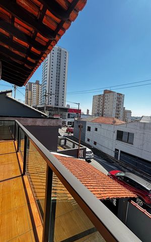 Casa à venda com 144m², 3 quartos e 2 vagas Casa à venda com 144m², 3 quartos e 2 vagasQuarto 2 Varanda
