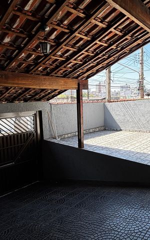 Casa à venda com 144m², 3 quartos e 2 vagas Casa à venda com 144m², 3 quartos e 2 vagasGaragem