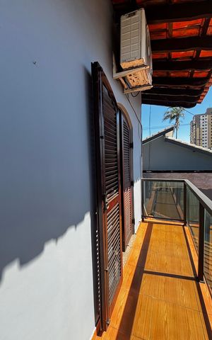 Casa à venda com 144m², 3 quartos e 2 vagas Casa à venda com 144m², 3 quartos e 2 vagasQuarto 1 Varanda