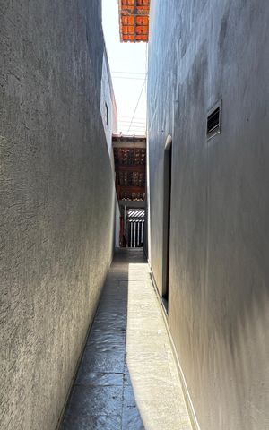 Casa à venda com 144m², 3 quartos e 2 vagas Casa à venda com 144m², 3 quartos e 2 vagasCorredor