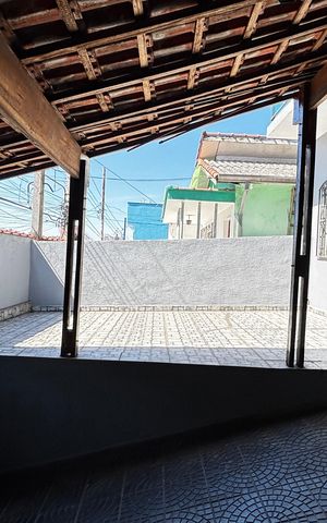 Casa à venda com 144m², 3 quartos e 2 vagas Casa à venda com 144m², 3 quartos e 2 vagasGaragem