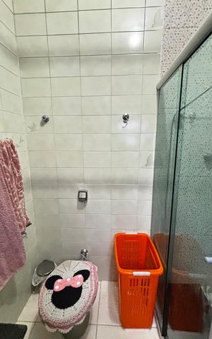 Casa à venda com 144m², 3 quartos e 2 vagas Casa à venda com 144m², 3 quartos e 2 vagasBanheiro da Suíte