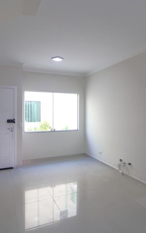 Casa de condomínio à venda com 94m², 2 quartos e 1 vagaSala