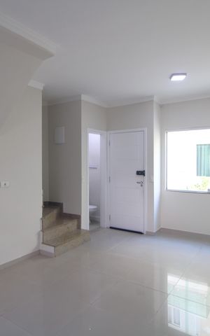 Casa de condomínio à venda com 94m², 2 quartos e 1 vagaSala