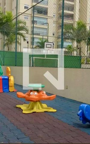 Apartamento para alugar com 80m², 3 quartos e 2 vagas Apartamento para alugar com 80m², 3 quartos e 2 vagasÁrea comum - Playground