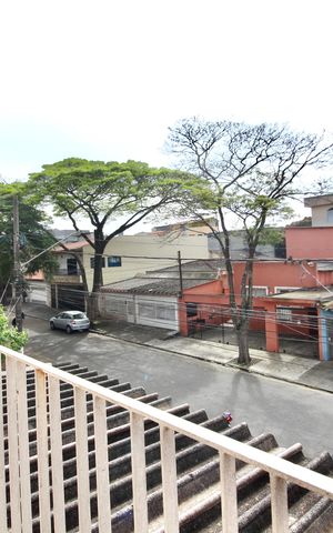 Casa à venda com 290m², 3 quartos e 4 vagas Casa à venda com 290m², 3 quartos e 4 vagasVaranda
