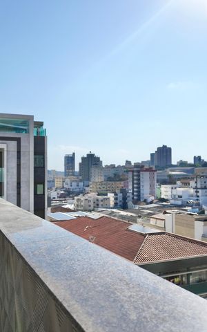 Apartamento à venda com 172m², 4 quartos e 3 vagas Apartamento à venda com 172m², 4 quartos e 3 vagasVista da Cobertura