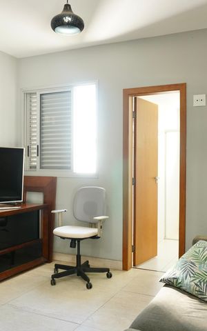 Apartamento à venda com 172m², 4 quartos e 3 vagas Apartamento à venda com 172m², 4 quartos e 3 vagasSuíte