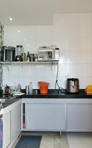 Apartamento à venda com 172m², 4 quartos e 3 vagas Apartamento à venda com 172m², 4 quartos e 3 vagasCozinha e Área de Serviço