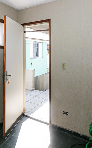 Casa à venda com 100m², 4 quartos e 1 vaga Casa à venda com 100m², 4 quartos e 1 vagaQuarto de Serviço