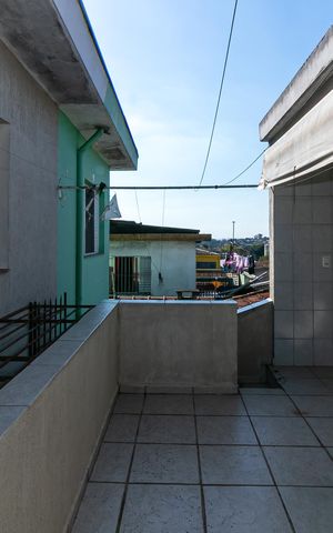 Casa à venda com 100m², 4 quartos e 1 vaga Casa à venda com 100m², 4 quartos e 1 vagaÁrea de Serviço