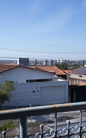 Casa para alugar com 220m², 4 quartos e 5 vagas Casa para alugar com 220m², 4 quartos e 5 vagasVaranda da Sala