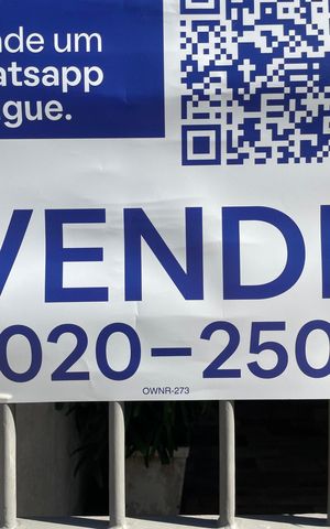 Apartamento à venda com 82m², 3 quartos e 1 vaga Apartamento à venda com 82m², 3 quartos e 1 vagaPlaquinha