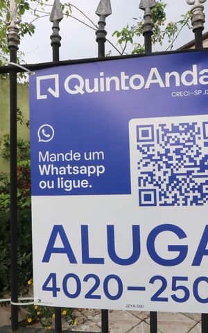Casa para alugar com 341m², 2 quartos e 2 vagasFachada