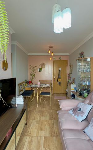 Apartamento à venda com 55m², 2 quartos e 1 vaga Apartamento à venda com 55m², 2 quartos e 1 vagaSala