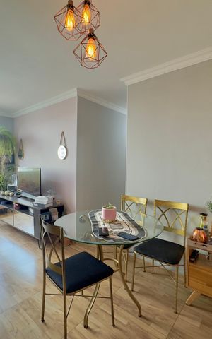 Apartamento à venda com 55m², 2 quartos e 1 vaga Apartamento à venda com 55m², 2 quartos e 1 vagaSala
