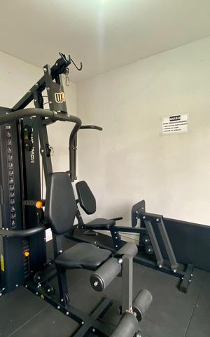 Apartamento à venda com 55m², 2 quartos e 1 vaga Apartamento à venda com 55m², 2 quartos e 1 vagaAcademia
