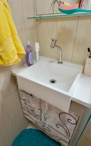 Apartamento à venda com 55m², 2 quartos e 1 vaga Apartamento à venda com 55m², 2 quartos e 1 vagaBanheiro