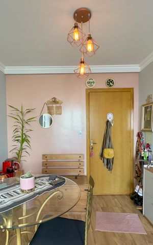 Apartamento à venda com 55m², 2 quartos e 1 vaga Apartamento à venda com 55m², 2 quartos e 1 vagaSala