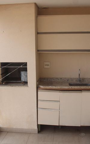 Apartamento para alugar com 86m², 3 quartos e 3 vagasVaranda