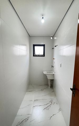 Casa de condomínio à venda com 100m², 3 quartos e 2 vagas Casa de condomínio à venda com 100m², 3 quartos e 2 vagasÁrea de Serviço