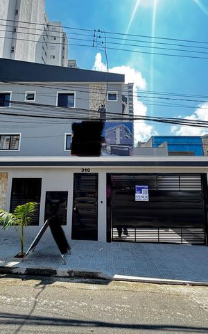 Casa de condomínio à venda com 100m², 3 quartos e 2 vagas Casa de condomínio à venda com 100m², 3 quartos e 2 vagasFachada