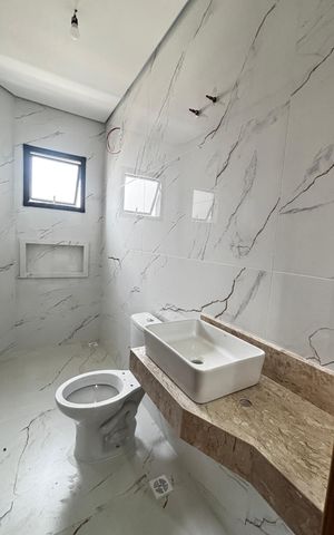 Casa de condomínio à venda com 100m², 3 quartos e 2 vagas Casa de condomínio à venda com 100m², 3 quartos e 2 vagasBanheiro