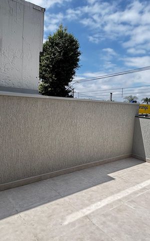 Casa de condomínio à venda com 100m², 3 quartos e 2 vagas Casa de condomínio à venda com 100m², 3 quartos e 2 vagasVaranda