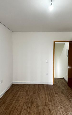 Casa de condomínio à venda com 100m², 3 quartos e 2 vagas Casa de condomínio à venda com 100m², 3 quartos e 2 vagasSuite