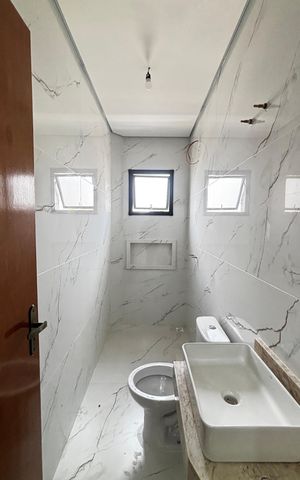 Casa de condomínio à venda com 100m², 3 quartos e 2 vagas Casa de condomínio à venda com 100m², 3 quartos e 2 vagasBanheiro